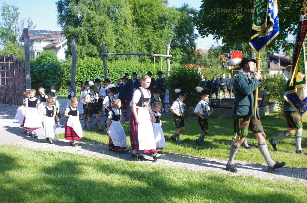 IMGP2849 | fotografiert von Axel PollmannLeonhardi Wallfahrt Benediktbeuern und Murnau, Fronleichnam, Fasching, Landschaft im Loisachtal und Benediktbeuern  - Realisiert mit Pictrs.com