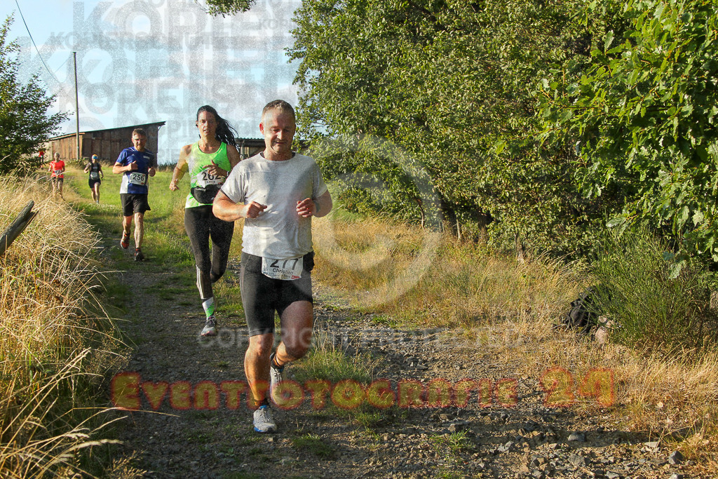 250801_1926_EV4_8710 | Sportfotografie im Rhein-Sieg Kreis, Köln, Bonn, NRW, Rheinland Pfalz, Hessen, etc. Unser Tätigkeitsfeld umfasst den Laufsport vom Volkslauf über den Marathon, Duathlon, Triathon bis zum Ultralauf wie Kölnpfad Ultra oder Schindertrail.