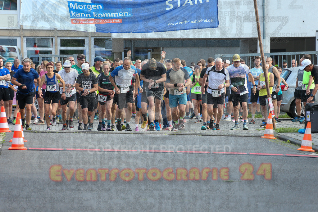 250801_1804_EX1_6323 | Sportfotografie im Rhein-Sieg Kreis, Köln, Bonn, NRW, Rheinland Pfalz, Hessen, etc. Unser Tätigkeitsfeld umfasst den Laufsport vom Volkslauf über den Marathon, Duathlon, Triathon bis zum Ultralauf wie Kölnpfad Ultra oder Schindertrail.