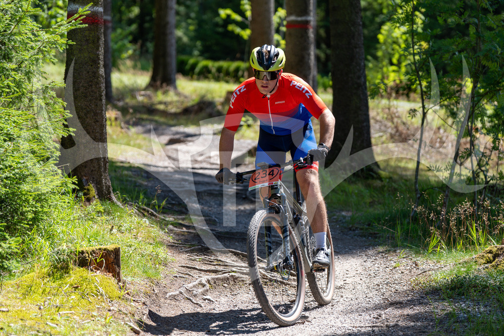 _DSC5228 | Fotogalerie der Treibjagd im Dunkelwald - Dein MTB Etappenrennen im Erzgebirge - Realisiert mit Pictrs.com