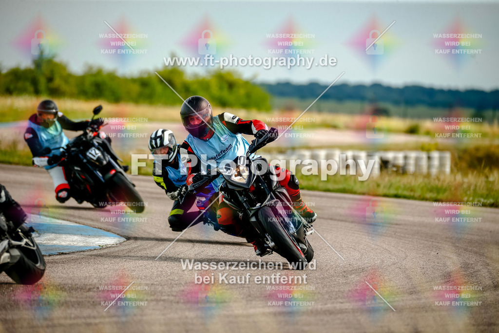 Chambley Juli-2524 | Hier findet Ihr Bilder von Touristenfahrten auf der Nürburgring Nordschleife oder von anderen Veranstaltungen die ich besucht habe. Viel Spass beim Durch Schauen 