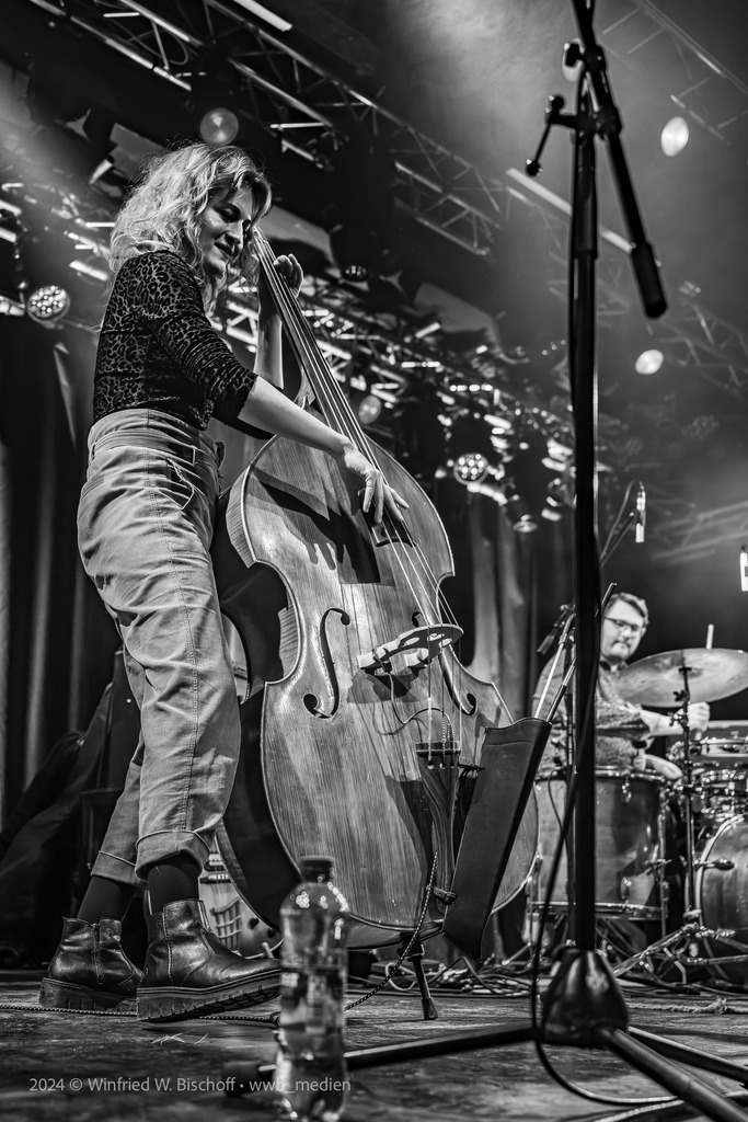 wwb-2501-0086 DieVagari | <Fotografie> <Video> <Film> <Winfried Bischoff> - Realisiert mit Pictrs.com