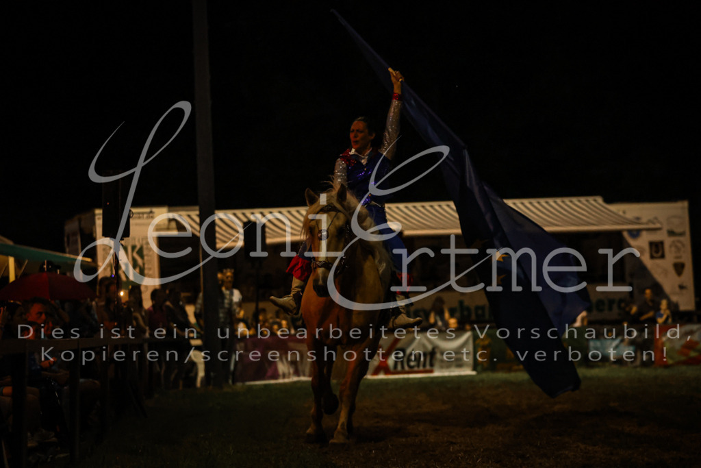 SaShow00361 | Leoni Ertmer Photography - Realisiert mit Pictrs.com