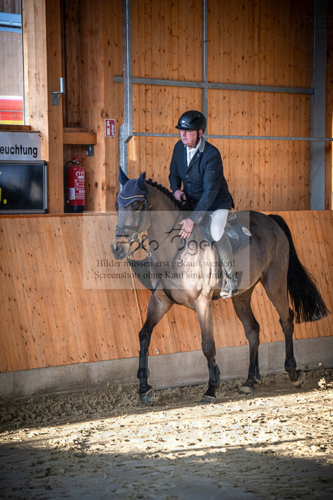 DOS_0115 | Entdecke hochwertige Reitturnierfotos von Foto Oger. Professionell, emotional und authentisch – jetzt Lieblingsmomente im Shop bestellen.Deutschlandweite Turnierfotografie. - Realisiert mit Pictrs.com