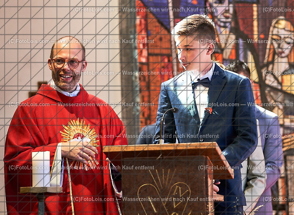 ALS2717_PfarrFirmung Wieselburg_Fuerbitten | (C)FotoLois.com, Alois Spandl, Firmung in der Pfarrkirche Wieselburg mit Generalvikar Dr. Christoph Weiss, Dechant Pfarrer Daniel Kostrzycki und Monignore Franz Dammerer, Sa 15. Juni 2024.