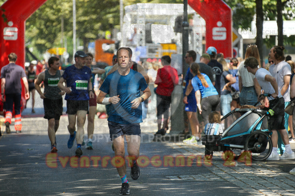 250621_1108_EX1_3468 | Sportfotografie im Rhein-Sieg Kreis, Köln, Bonn, NRW, Rheinland Pfalz, Hessen, etc. Unser Tätigkeitsfeld umfasst den Laufsport vom Volkslauf über den Marathon, Duathlon, Triathon bis zum Ultralauf wie Kölnpfad Ultra oder Schindertrail.