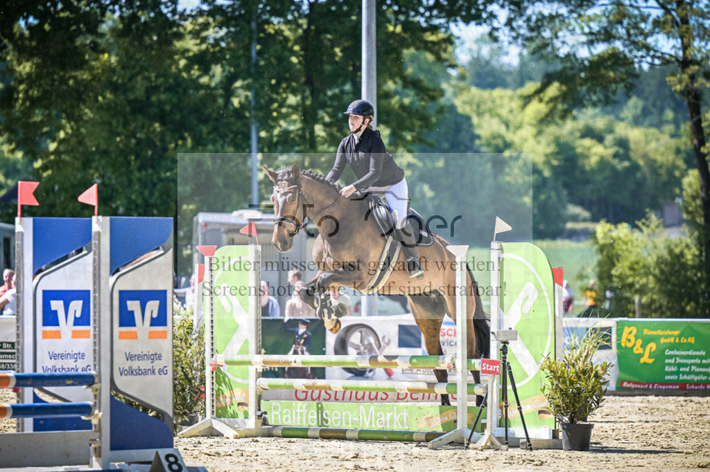 DOS_1143 | Entdecke hochwertige Reitturnierfotos von Foto Oger. Professionell, emotional und authentisch – jetzt Lieblingsmomente im Shop bestellen.Deutschlandweite Turnierfotografie. - Realisiert mit Pictrs.com
