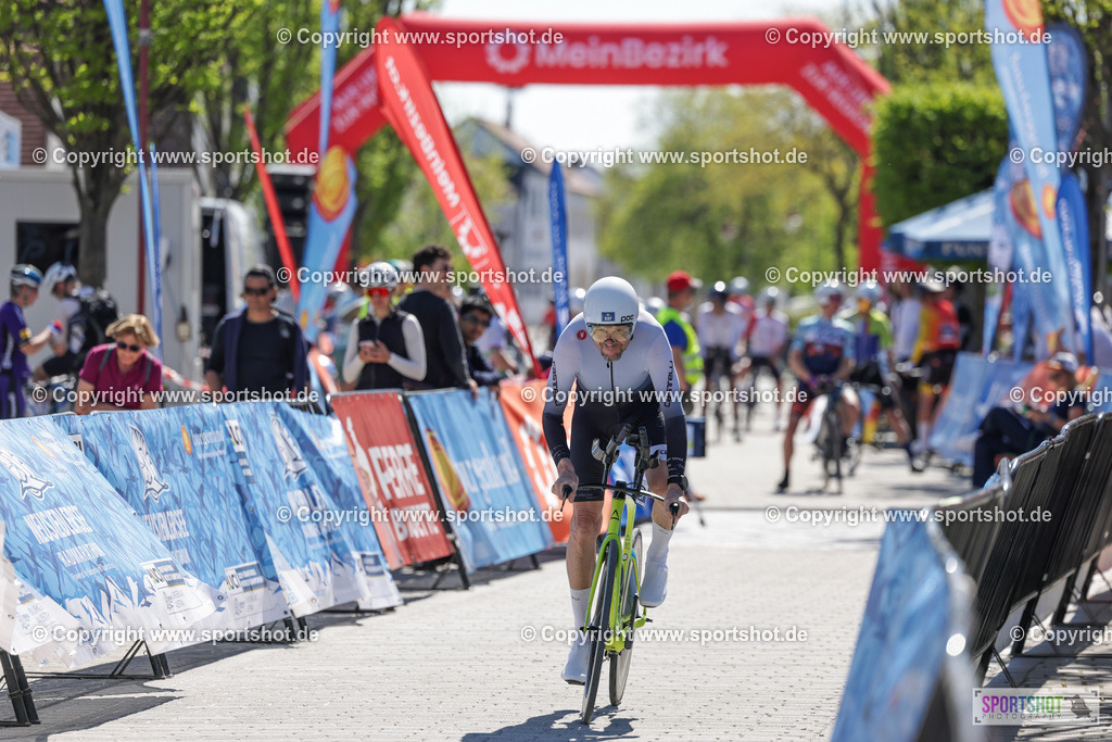 VJ__5091 | Neusiedlersee Radmarathon 2026@sportshot_your_pictrs #yourpictures#roadtowm2029 #nrm #neusiedlerseeradmarathon #neusiedlersee #neusiedlerseetourismus #burgenland #mörbisch #nrm26 #burgenlandtourismus #voglundco #poweredbyburgenlandtourismus #radsport #rad #marathon #ucigranfondo #visitburgenland #ucigranfondoworldseries