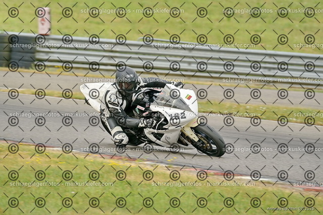 25bt05-0107 | markuskiefer.com - Realisiert mit Pictrs.com