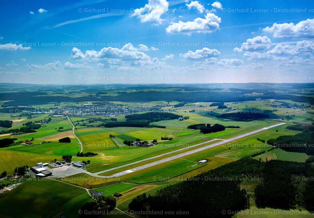 2641052 | Flughafen Hof