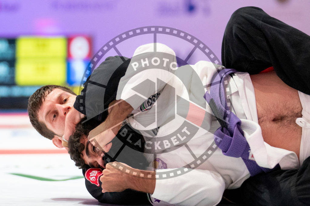 20231109PBB5376 | Fighters compete during the AJP World Professional Championship in the Mubadala Arena in Abu Dhabi, Arab United Emirates, on November 9, 2023.