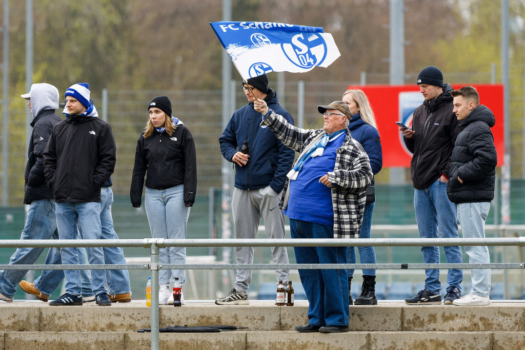 20260412-FCHS04_036 | 1.FC Heidenheim 1846 vs. FC Schalke 04, Fußball, U19, A-Junioren, NWL, U19-DFB-Nachwusliga, 2025/2026, 8. Spieltag, 12.04.2026 in Heidenheim, Walter-Birkhold-Jugendstadion (Foto: Michael Bulling) - Realisiert mit Pictrs.com