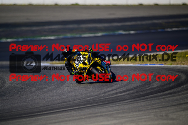 MaZZes_Fotomatrix_20250407_6007705_6606 | WEISS