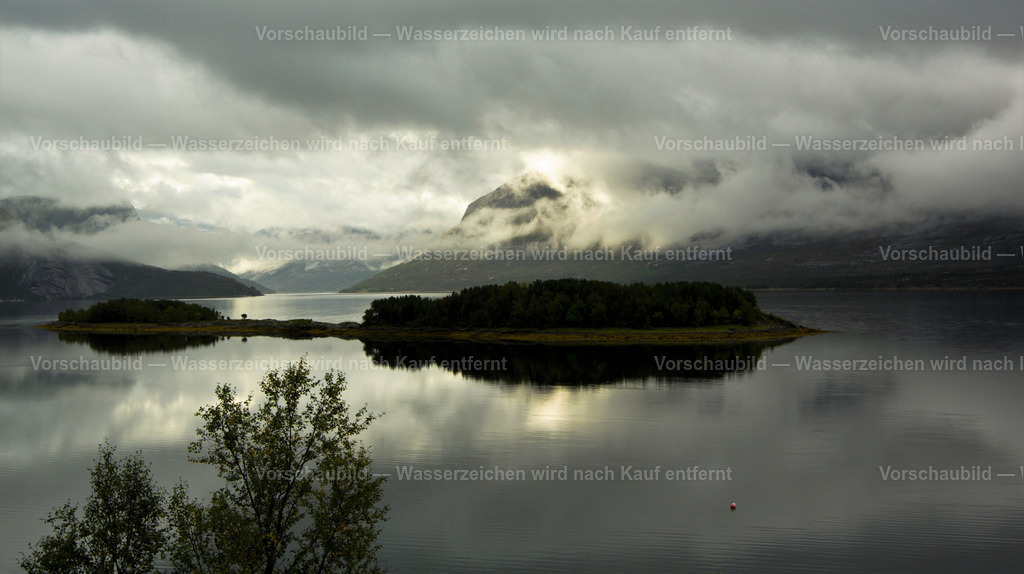Wikinger Land | an einem Fjord in Nord Norwegen - Realisiert mit Pictrs.com
