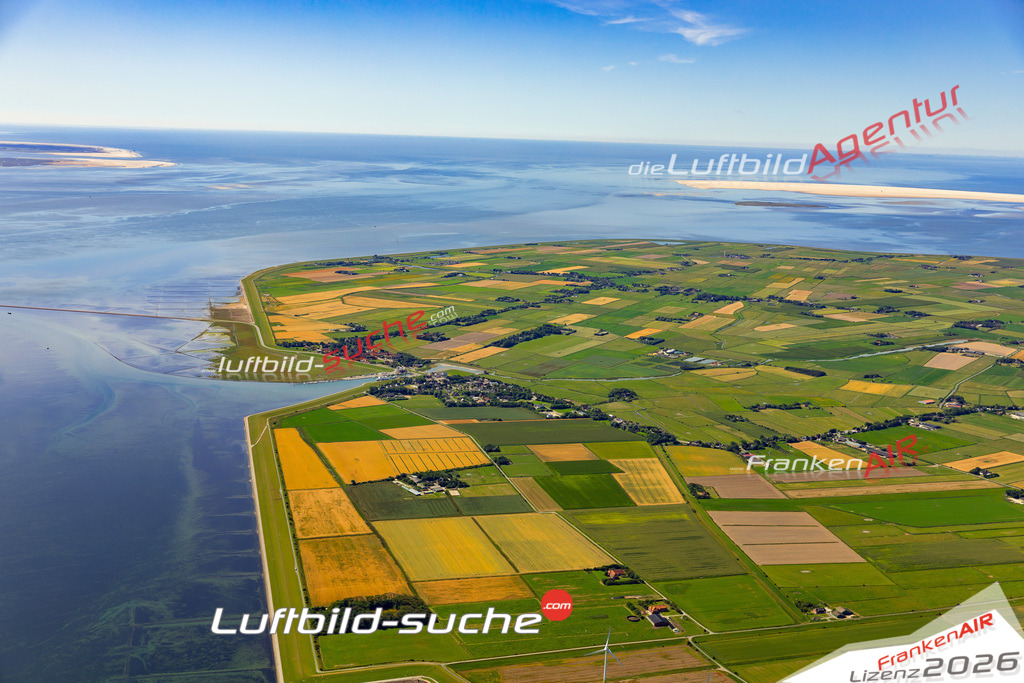 Die Luftaufnahme Tammensiel - Pellworm wurde 2022 vom Flugzeug aus (keine Drohne) erstellt. Hohe Auflösung -für große Poster und Wandbilder geeignet - Garantiert!