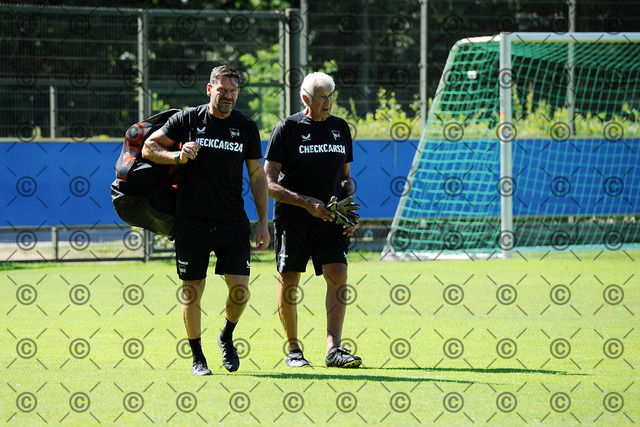 DSC_7315b | Hertha BSC, U-23, Herren, Saison 2025/26, Training, im Foto re.  Nello Di Martino Torwarttrainer der U-23,  Dienstag  26.08. 2025,  Foto:  Ralf Gebhardt - Realisiert mit Pictrs.com