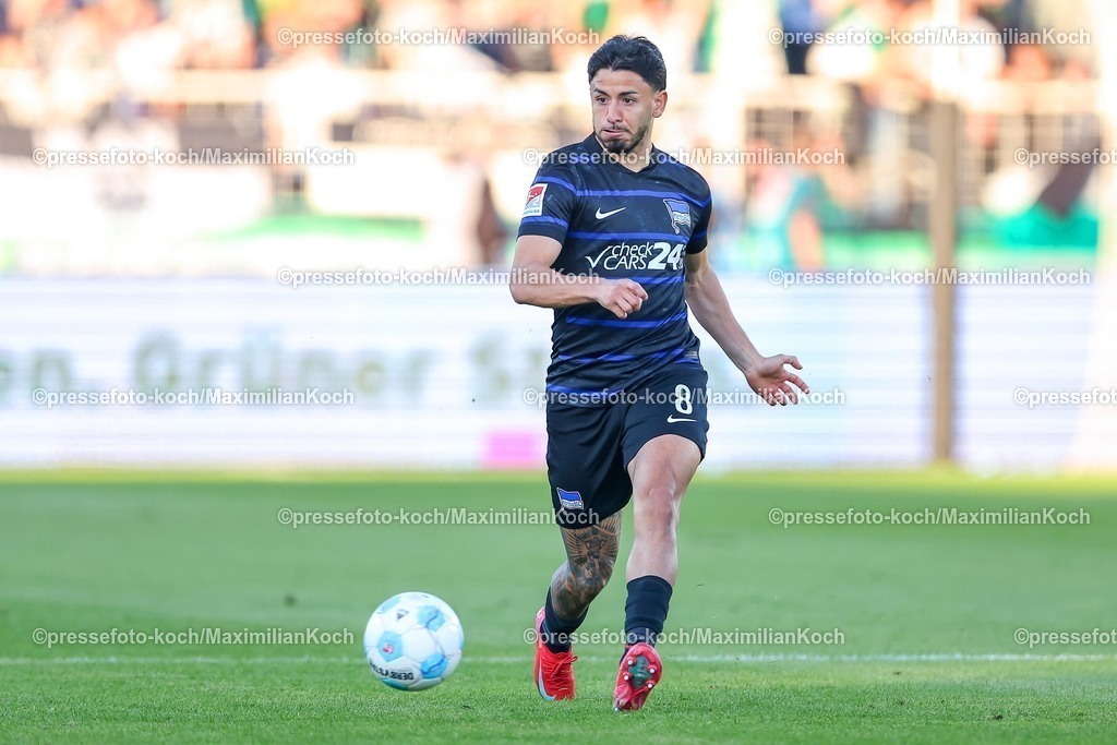 SCP09052502403 | 09.05.2025, Fußball, Preußen Münster - Hertha BSC, 2. Fußball Bundesliga, 33. Spieltag, Preußenstadion, Saison 2024 2025: Kevin Sessa (Hertha BSC #08) DFB regulations prohibit any use of photographs as image sequences and or quasi-video.