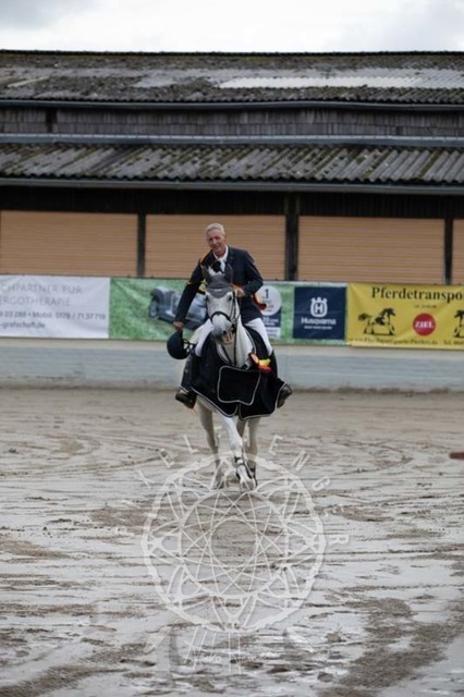 2B4A3393 | pixelfaenger - Realisiert mit Pictrs.com