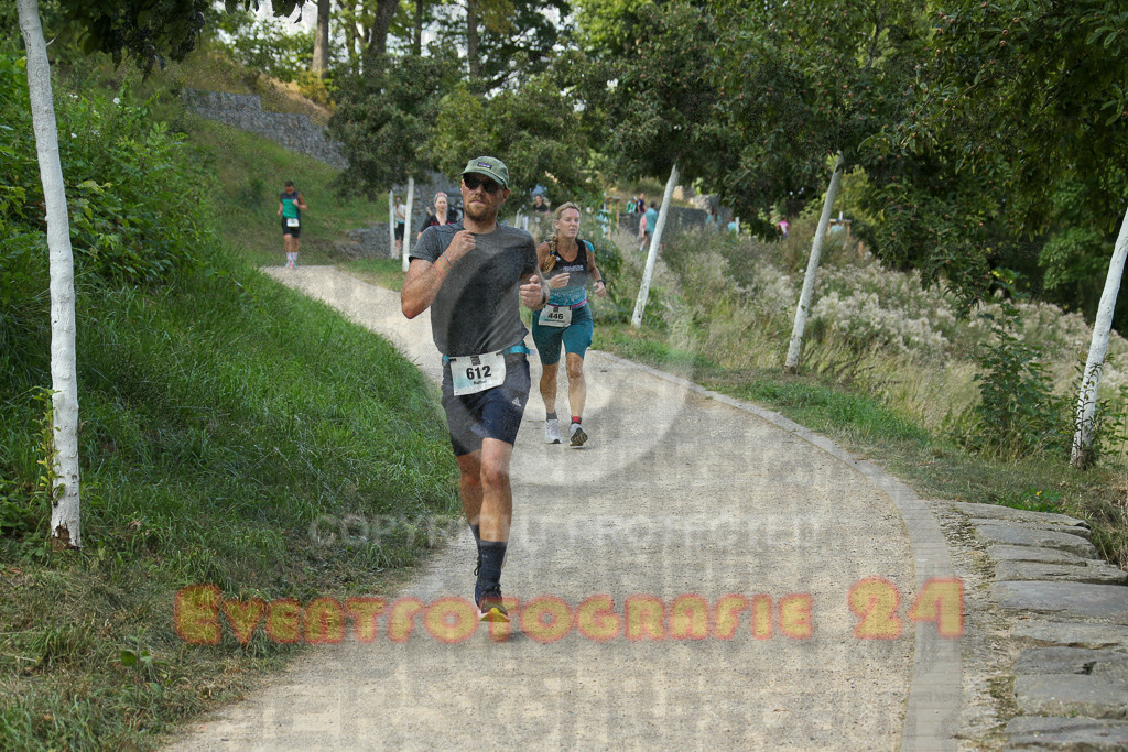 250824_1434_EX1_6699 | Sportfotografie im Rhein-Sieg Kreis, Köln, Bonn, NRW, Rheinland Pfalz, Hessen, etc. Unser Tätigkeitsfeld umfasst den Laufsport vom Volkslauf über den Marathon, Duathlon, Triathon bis zum Ultralauf wie Kölnpfad Ultra oder Schindertrail.