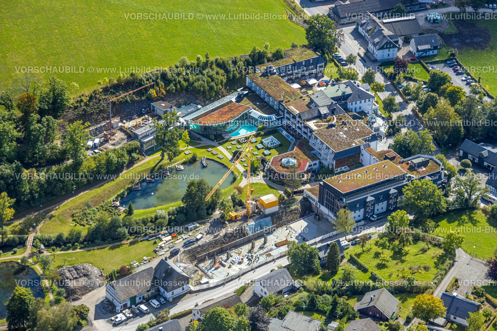 Schmallenberg220903927 | , Luftbild, Romantikhotel Deimann, Baustelle Umbau und Renovierung, Winkhausen, Schmallenberg, Sauerland, Nordrhein-Westfalen, Deutschland