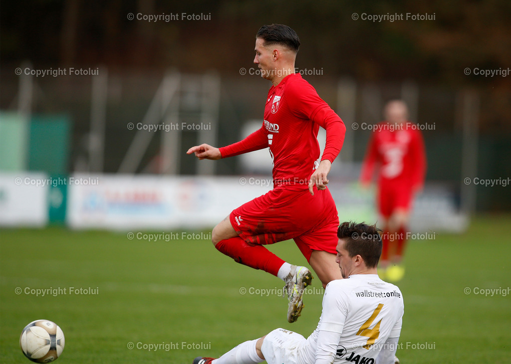 A_LUI_05112022_30 | SPORT FUSSBALL LT1 OOE LIGA ASKOE OEDT-ASK CARE IH STEYR ST.VALENTIN 05.11.2022 IM BILD: MARCO WEBER (OEDT) UND MATTHIAS GATTRINGER (ASK ST.VALENTIN) FOTO:FOTOLUI