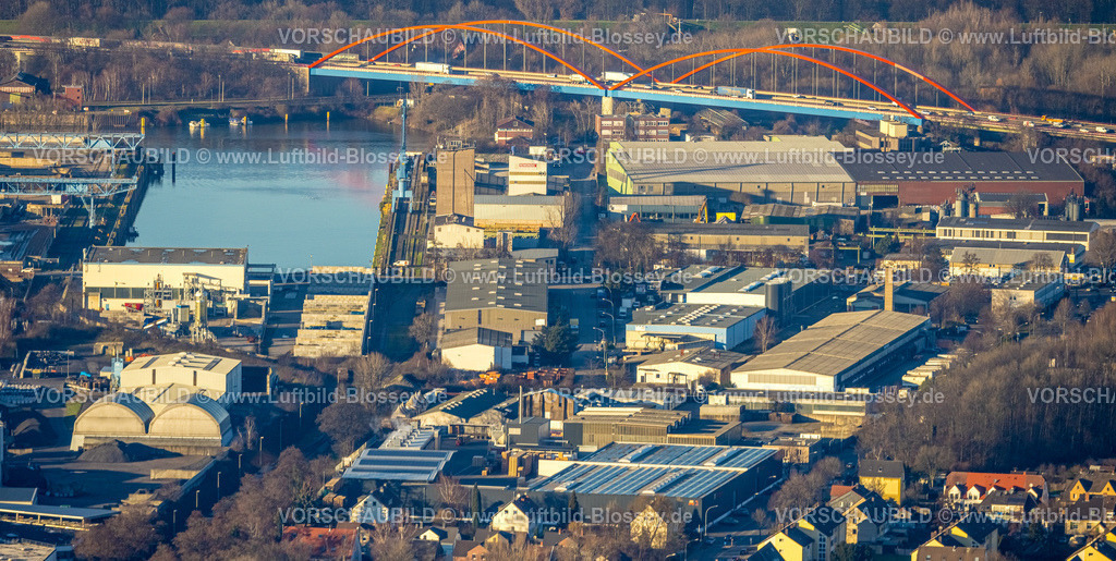 Essen230201741 | Luftbild, Gewerbegebiet Ostuferstraße Hafen, Feuerwehr Essen Wache 3 Hafen, ArcelorMittal Stahlhandel und Rhein-Herne-Kanal Brücke der Autobahn A42, Stadtgrenze Bottrop, Bergeborbeck, Essen, Ruhrgebiet, Nordrhein-Westfalen, Deutschland