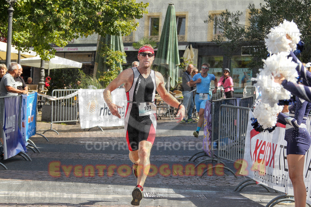 250824_1222_EV4_9191 | Sportfotografie im Rhein-Sieg Kreis, Köln, Bonn, NRW, Rheinland Pfalz, Hessen, etc. Unser Tätigkeitsfeld umfasst den Laufsport vom Volkslauf über den Marathon, Duathlon, Triathon bis zum Ultralauf wie Kölnpfad Ultra oder Schindertrail.