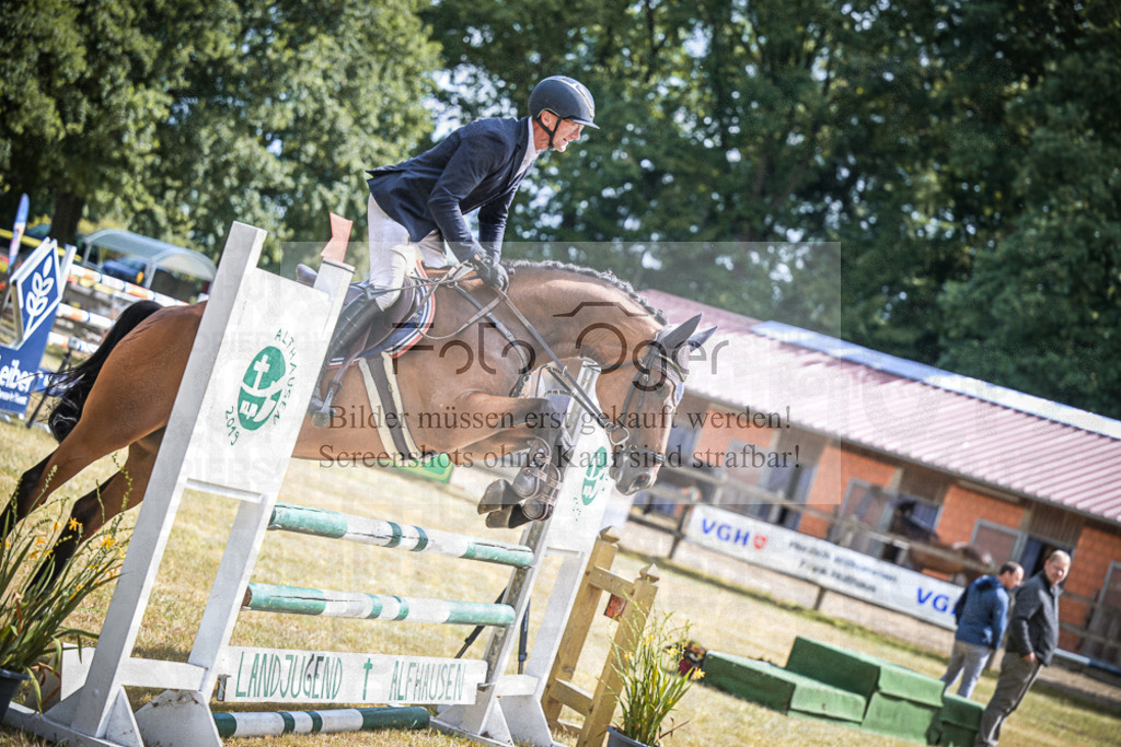 DOS_1044 | Entdecke hochwertige Reitturnierfotos von Foto Oger. Professionell, emotional und authentisch – jetzt Lieblingsmomente im Shop bestellen.Deutschlandweite Turnierfotografie. - Realisiert mit Pictrs.com