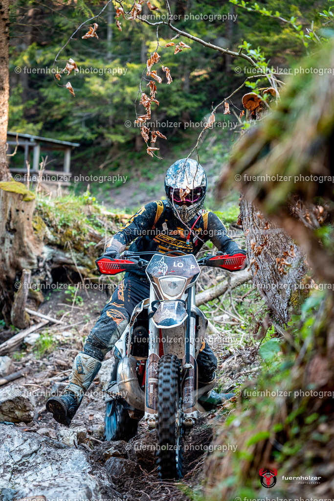 fuernholzer_250501-C1-252 | Fotografische Impressionen von der Red Stag Enduro Extreme by fuernholzer-photography.com. Endurosport in Österreich fotografisch festgehalten von fuernholzer. Auftragsfotografie für Private, Gewerbefotos und Industriefotografie. Eventfotografie, Sportfotografie und Motorsportfotografie. Anbieter von Fotoworkshops, Fototraining, fotografischen Vorträgen und Fotoseminaren.