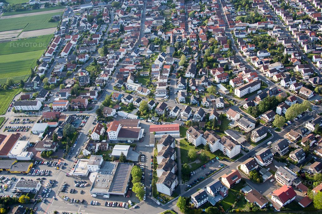 Luftbild: Stadtansicht vom Innenstadtbereich in Pfungstadt im Bundesland Hessen in Deutschland. Foto: IMG_088424.jpg vom 17.05.2016 durch Werner Riehm/FLY-FOTO.de