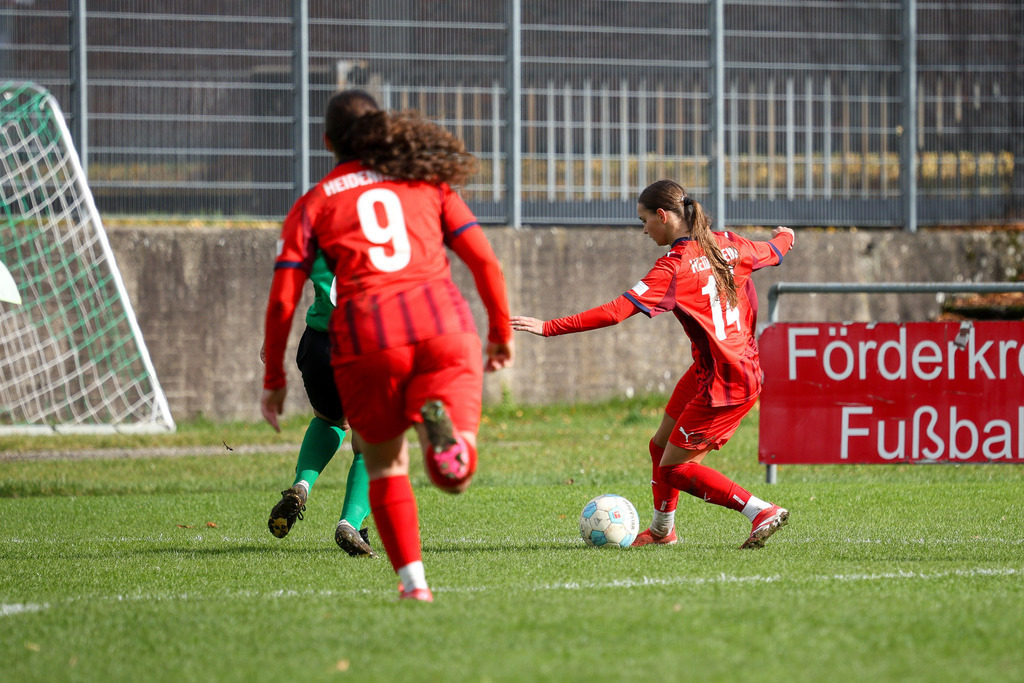 TVSFCH_251026_1960 | TV Steinheim vs. 1.FC Heidenheim 1846 II, Fußball, Frauen, Bezirksliga, 2025/2026, 7. Spieltag, 27.09.2025 in Steinheim (Foto: Michael Bulling) - Realisiert mit Pictrs.com