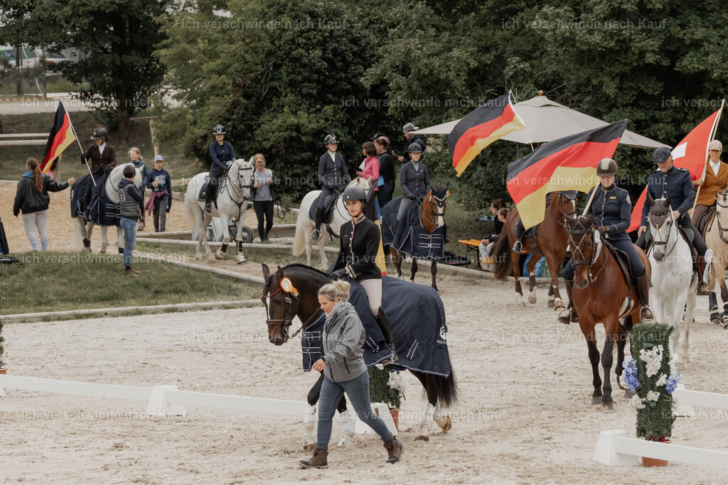 WE_DR_Stoib_siegerehrung_PI2025_536 | Pferd International München 2025