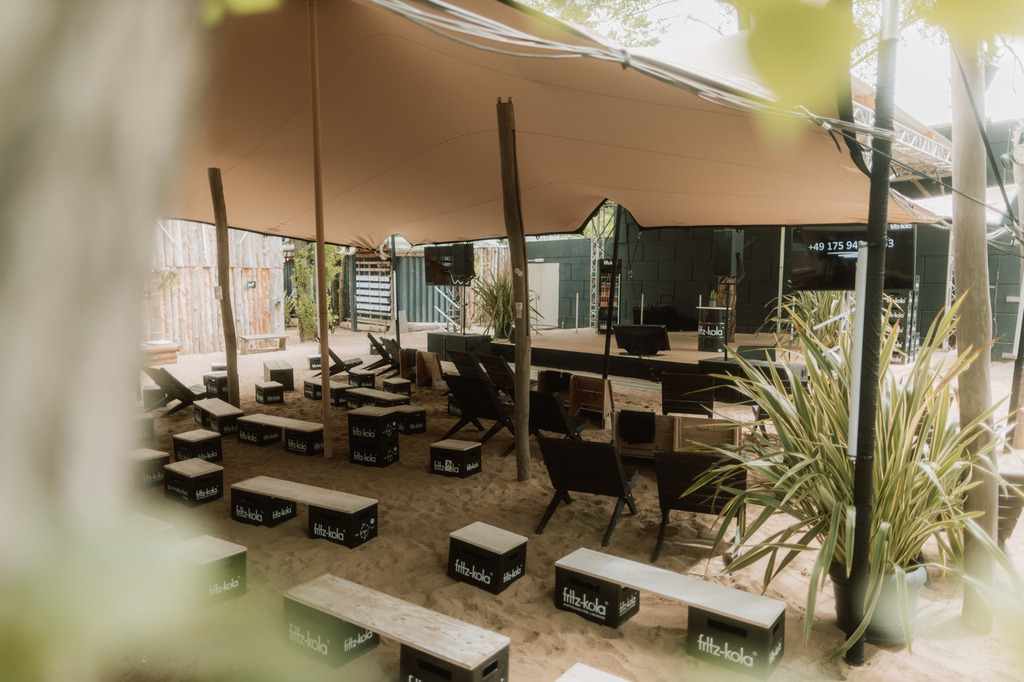 523A0586 | thismomentpictures - Realisiert mit Pictrs.com