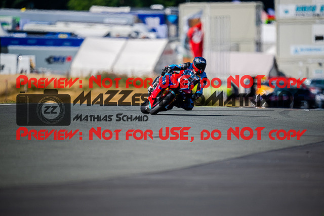 MaZZes_FotoMatrix_220722_2209 | PRO SUPERSTOCK