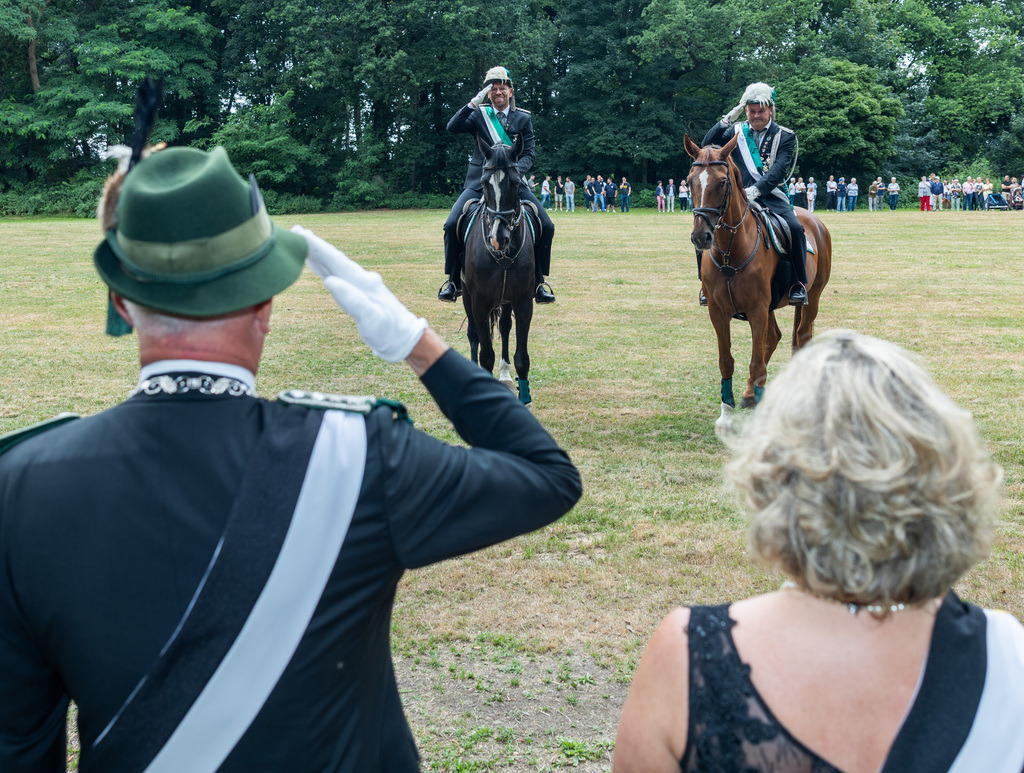 top-top.de-250705-103 | Foto, Video, Fotografie, Videografie, Fotobox, DJ, Discjockey, Musik, Musikbox, Veranstaltung, Photobooth, Amazon, Ebay, Buchtipp, Bestseller, Autor, Verlag, Buch, Wesel, Hamminkeln, NRW, Dinslaken, Rees, Drohne, Hochzeit, Party, Fotobox, Wesel, Fotograf