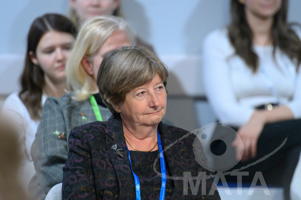 _DWA0305 | MATA IndoCon - Realisiert mit Pictrs.com