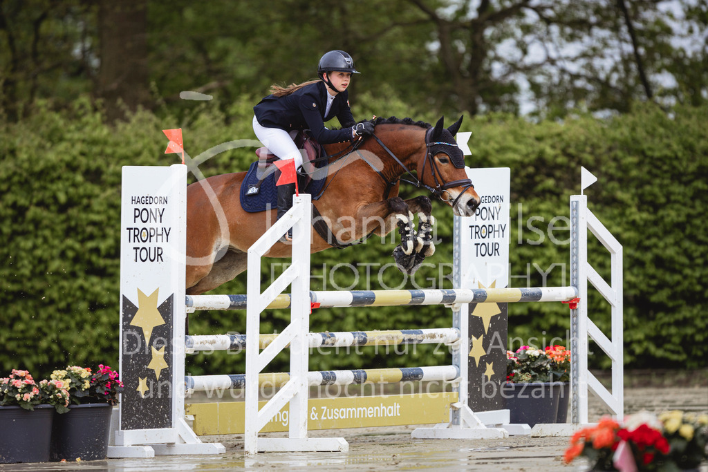 240426_Olfen-Vinnum_PonyTrophy-319 | Deine schönsten Turniermomente als professionelle Fotos! Entdecke hochwertige Pferdesport-Fotografie im Online-Shop. Jetzt Fotos finden & bestellen!