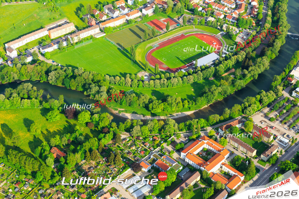 Die Luftaufnahme der Stadt Kempten Allgäu wurde vom UL-Flugzeug heraus erstellt ( keine Drohne )- hohe Auflösung für beste Qualität