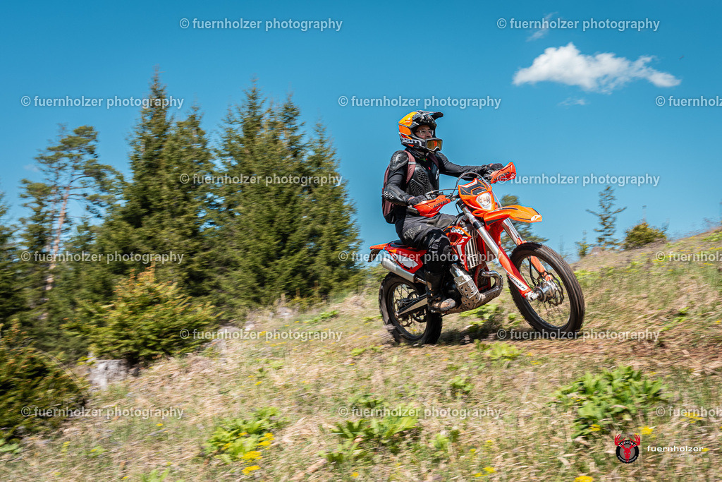 fuernholzer_250501-C1-421 | Fotografische Impressionen von der Red Stag Enduro Extreme by fuernholzer-photography.com. Endurosport in Österreich fotografisch festgehalten von fuernholzer. Auftragsfotografie für Private, Gewerbefotos und Industriefotografie. Eventfotografie, Sportfotografie und Motorsportfotografie. Anbieter von Fotoworkshops, Fototraining, fotografischen Vorträgen und Fotoseminaren.