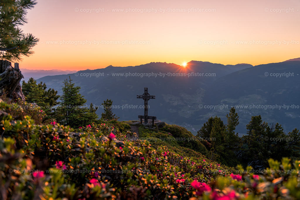 Sonnenaufgang Arbiskopf Zillertaler Höhenstrasse copyright  Thomas Pfister-8 | PHOTOGRAPHY BY THOMAS PFISTER