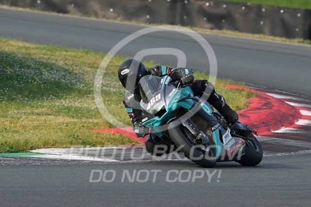 2024_05_19_PBK_42456 | Sportfotografie; SlowMotion; Video; Rennstrecke; Hafeneger; Speer; Racing; RSE; BMW; CBO; Trackday; Motorsportarena; Hockenheimring; Brno; Most; Barcelona; Valencia