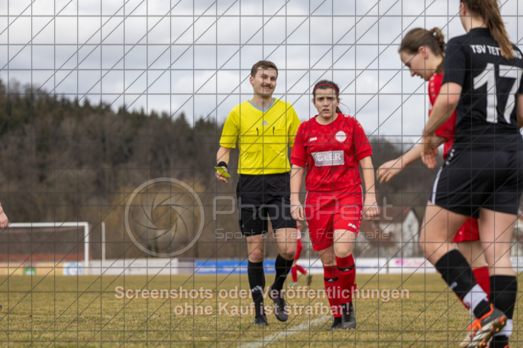 20250223_133238_0194 | #,1.FC Donzdorf (rot) vs. TSV Tettnang (schwarz), Fussball, Frauen-WFV-Pokal Achtelfinale, Saison 2024/2025, Rasenplatz Lautertal Stadion, Süßener Straße 16, 73072 Donzdorf, 23.02.2025 - 13:00 Uhr,Foto: PhotoPeet-Sportfotografie/Peter Harich