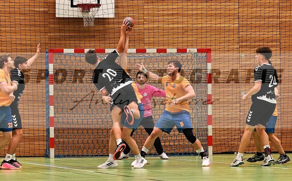 aaaaDSC_5262 | Kaufen Sie Sportbilder im Onlineshop von Andy Scherrer Sportfotografie. Faszinierende Bilder von Sportevents aus der ganzen Schweiz. Fussball, Frauenfussball, Unihockey, Handball, Schwingen und weiteren Sportarten. - Realisiert mit Pictrs.com