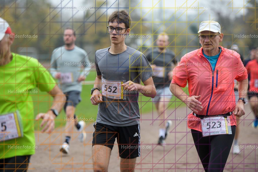 Neusser Erftlauf 2025  | 15km Neusser Erftlauf 2025 Foto: Heldenfoto.de