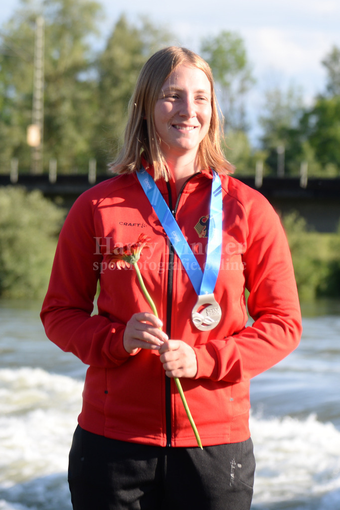 ICF CANOE FREESTYLE WORLD CUP 1 / PLATTLING | 2024 ICF CANOE FREESTYLE WORLD CUP 1 / PLATTLINGWomen's Canoe Decked Surface Final Silbermedaille für Anica SCHACHER (Germany) - Realisiert mit Pictrs.com