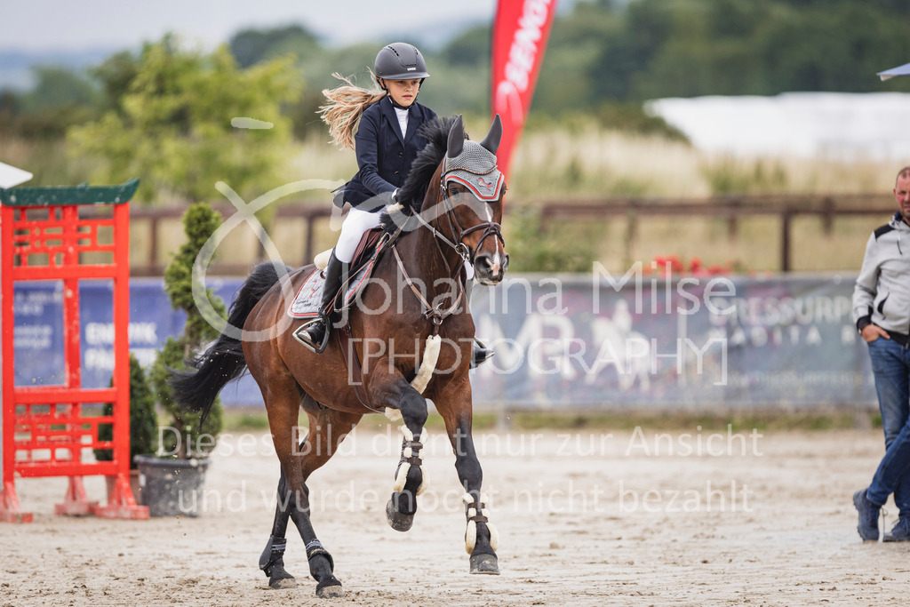 250627_PfSpTa_Stil-A1-141 | Deine schönsten Turniermomente als professionelle Fotos! Entdecke hochwertige Pferdesport-Fotografie im Online-Shop. Jetzt Fotos finden & bestellen!