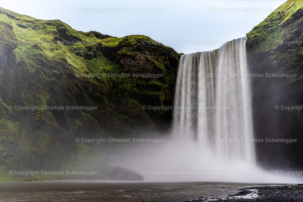 Skogafoss | Schöne Fotoprints und andere Fotobilderprodukte, frei konfigurierbar - Realisiert mit Pictrs.com
