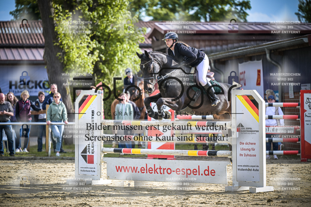 DOS_3337 | Entdecke hochwertige Reitturnierfotos von Foto Oger. Professionell, emotional und authentisch – jetzt Lieblingsmomente im Shop bestellen.Deutschlandweite Turnierfotografie. - Realisiert mit Pictrs.com