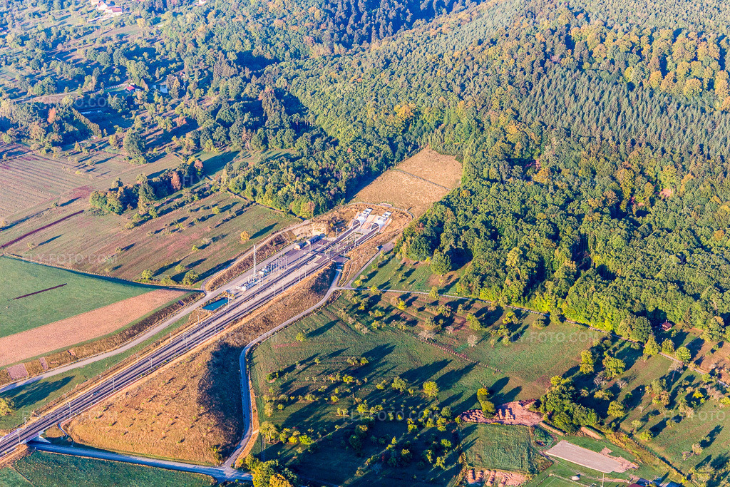 Aerial view: Entrance and exit of the tunnel structure for the TGV high-speed rail line Strasbourg-Paris through the Northern Vosges Mountains in Ernolsheim-les-Saverne in Ernolsheim-lès-Saverne in the state Bas-Rhin, France.Photo: IMG_111654.jpg taken on 09/16/2018 by Werner Riehm/FLY-FOTO.comResolution of the original: 5472 x 3648 px
