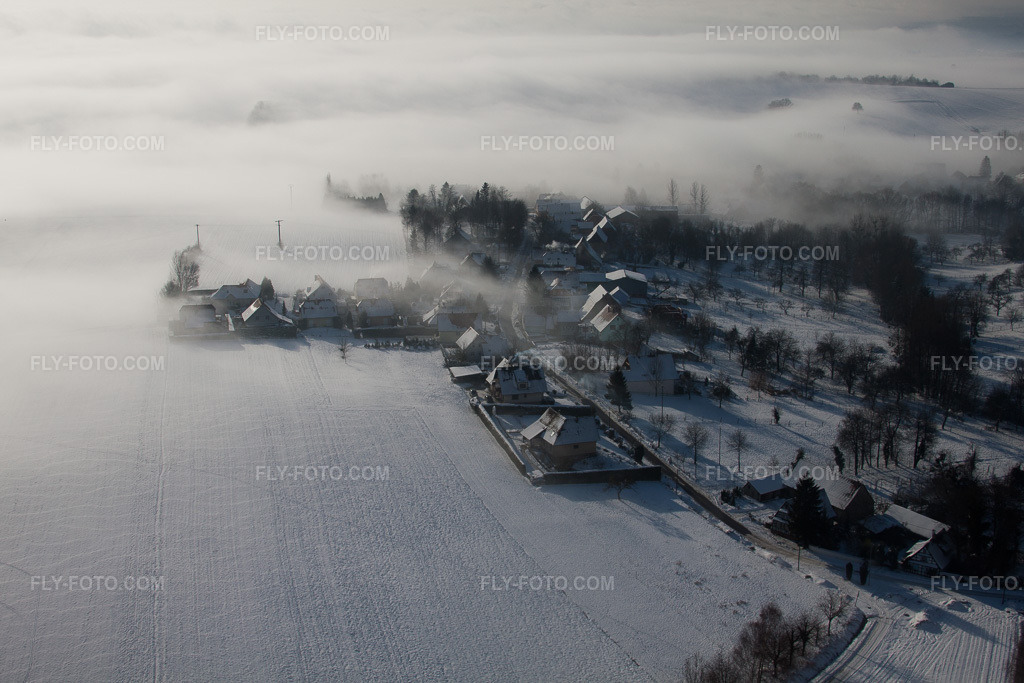 Aerial view: View of the town in Eberbach-Seltz in the state Bas-Rhin, France.Photo: IMG_36216.jpg taken on 01/02/2011 by Werner Riehm/FLY-FOTO.comResolution of the original: 4752 x 3168 px